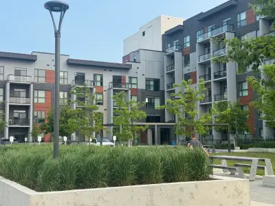 Studio Condo for Lease