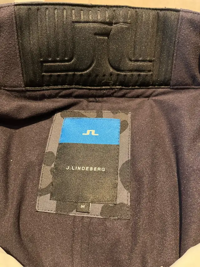 J Lindenberg women’s ski pants  in Ski in Markham / York Region - Image 4