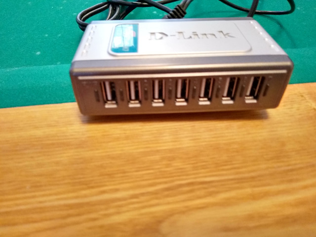 D-Link DUB-H7 Port USB 2.0 Hub External High Speed in Monitors in Kitchener / Waterloo