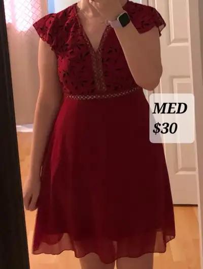 Ladies Medium size DRESS $30. Lined. V neck, cap sleeves. Cash sale. Pick up Dickson Blvd. Moncton w...