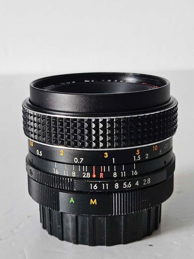 MILDA Auto Multi-Coated  28mm F/ 2.8   M42 Screw Mount Lens dans Appareils photo et caméras  à Ville de Montréal - Image 3
