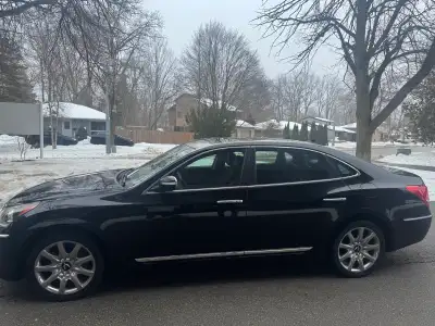 2013 Hyundai Equus Signature in immaculate condition! Black exterior Black interior with wood paneli...