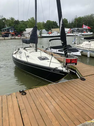 Sam Juan 30 very fast Volvo penta engine in great shape sails very crisp wheel steering