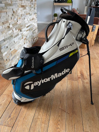 Taylormade Sim2 Golf Bag
