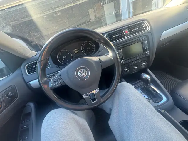 Certified jetta 2012 Highline 2.5595518098674831366