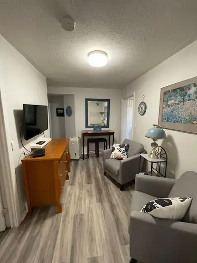 Very clean rooms totally furnished, 15 Minutes Walk to UNB. close to YMCA, bus route, blocks from a...