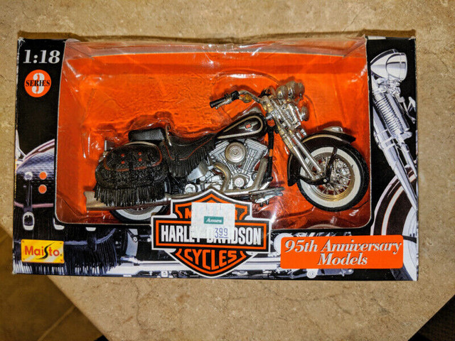 Maistro Officially licenced  95th Anniversary Harley Davidson in Toys & Games in Moncton - Image 4