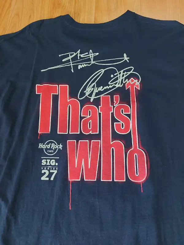 HRC Hard Rock Cafe T-shirt The Who XL Las Vegas signature series63406571182211121