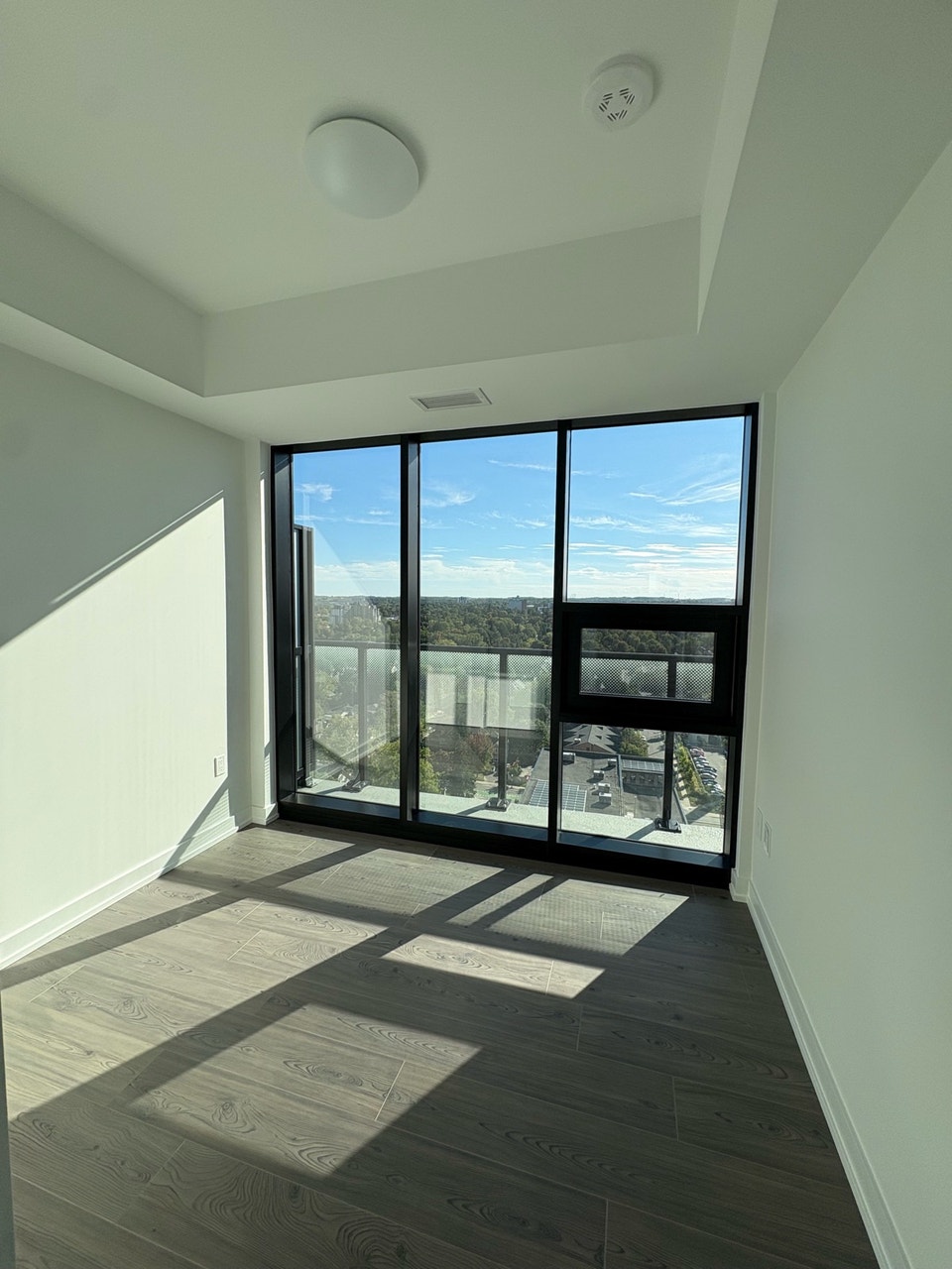 TEK Tower - Condo For Rent: 2 beds 2 baths, 1 parking, 1 locker 4