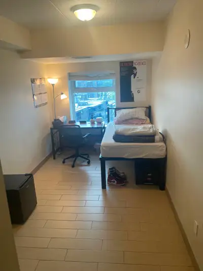 Spacious, student-friendly living right in the heart of Waterloo! I’m offering 1–4 rooms in a clean,...