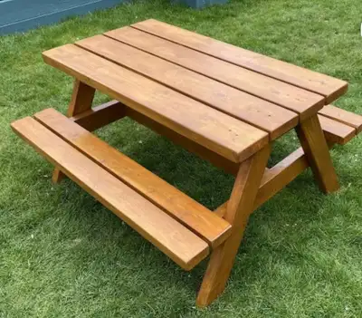 Not a scam, no deposit required Perfect and solid little picnic tables for kids. Tables are 4ft long...