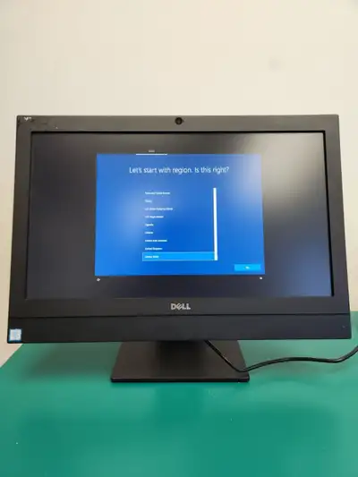 Dell OptiPlex 3240 21.5" all-in-one PC, in excellent condition This has everything in one package, c...