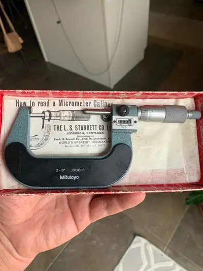 I am selling a used Mitutoyo Micrometer, a precision instrument for accurate measurements. This micr...
