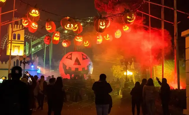 Halloween Dance585103869887139844