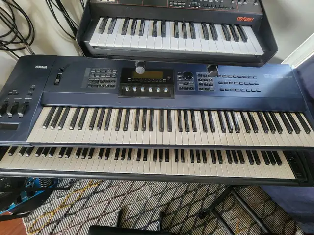 yamaha ex5 for trade in Pianos & Keyboards in City of Montréal - Image 3