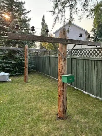 Telephone Pole clothesline, a real conversation starter, View more