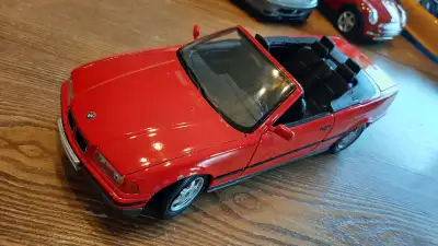 BMW 325i Maisto diecast 1/18 Pas de boîte Autos de collection miniatures, Plusieurs milliers, de mod...