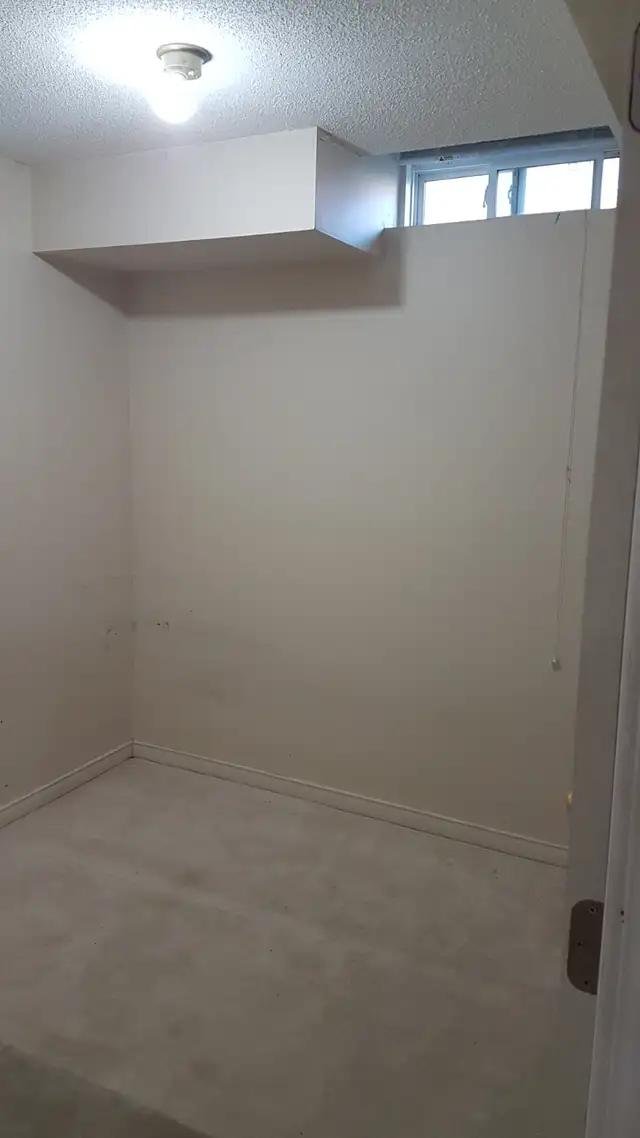 One bedroom with 3 pcs washroom, Mississauga in Room Rentals & Roommates in Mississauga / Peel Region - Image 6
