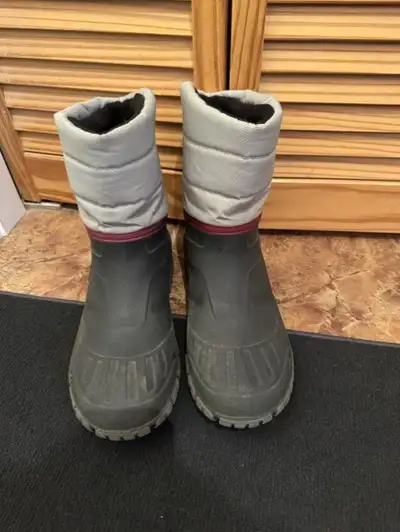Women's Footwear/Skates, View more