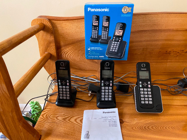 7 Panasonic cordless phones/answering machine in Home Phones & Answering Machines in Moncton - Image 2