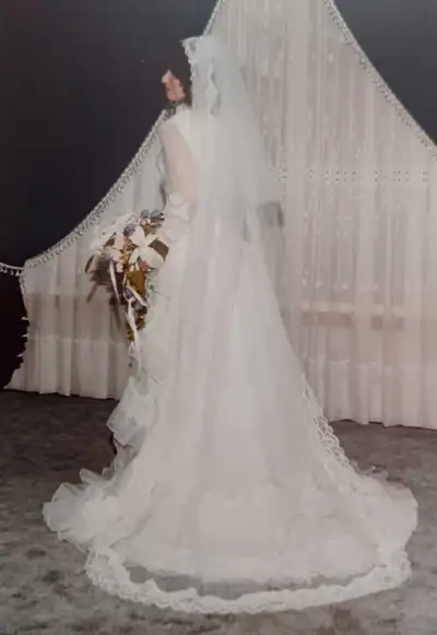 VINTAGE 80's WEDDING DRESS with VEIL, View more