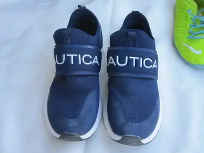 Men’s Nautica Shoes Size 9, View more