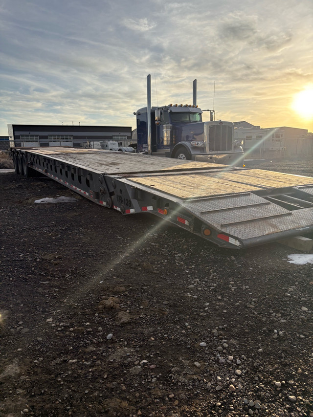 2007 Doepker 40Ton Scissorneck in Heavy Trucks in Lethbridge - Image 3