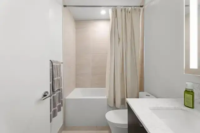 1 Bedroom King&Dufferin-Nov 1-$2,150, Internet & Heat Included in Long Term Rentals in City of Toronto - Image 6