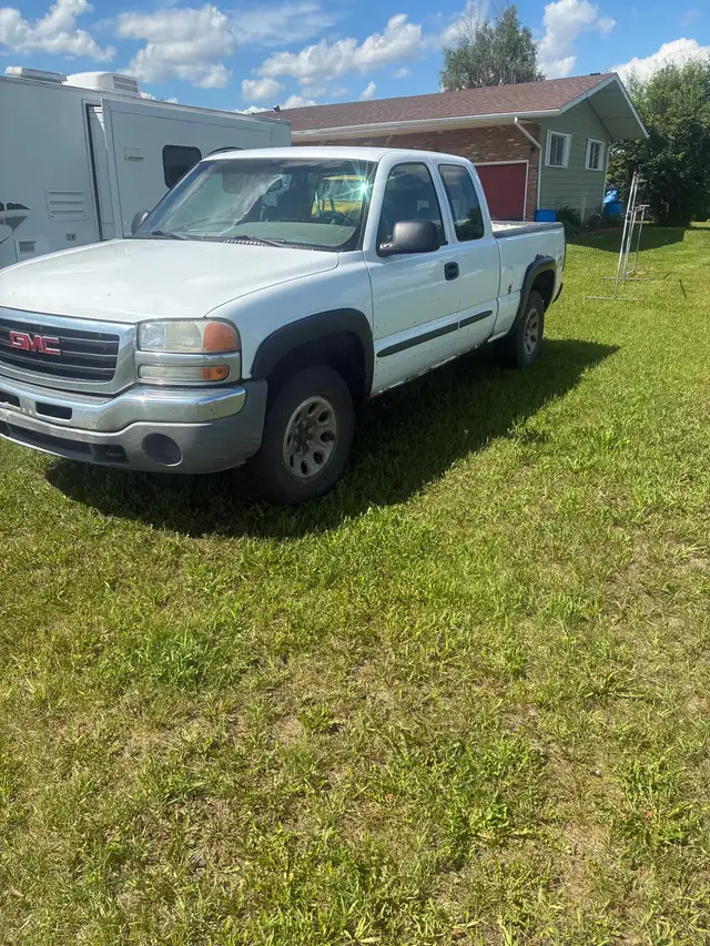 2005 GMC Sierra