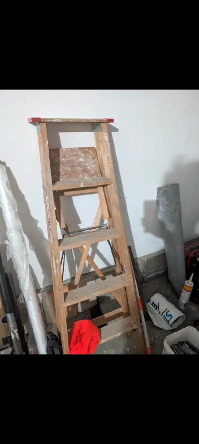 Sturdy 5' wooden stepladder, View more