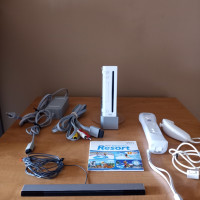 WHITE WII - COMPLETE CONSOLE - WII SPORTS RESORT - VERY CLEAN