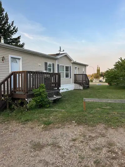 I'm selling a spacious 2008 mobile home that's ready to be moved to your desired location! This cozy...