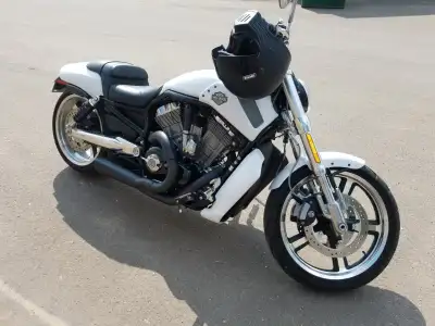 2014 Harley Davidson V Rod Muscle, mint condition only 2400km asking $15500 OBO. DM for more info. *...