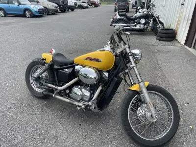 For sale 2002 Honda Shadow 750cc bobber. Will sale safety. Trade offer welcome with the same value....