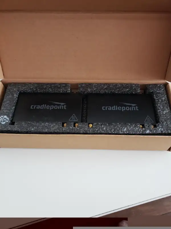 Cradlepoint Mc400lp6-na 3g/4g/Lte Cat6  Hspa+ Modem in Networking in City of Toronto - Image 4