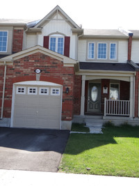 3 BR Town House For Rent in Milton