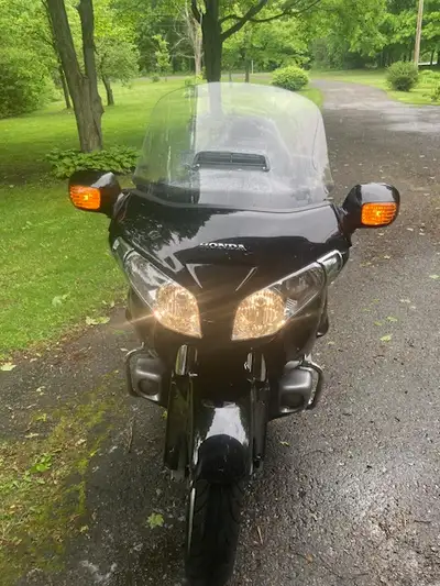 2006 Honda Goldwing. This bike has low mileage 32000km and all the extras heated seats, heated grips...