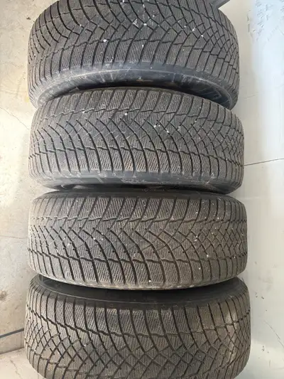 I have 4, 235/55R19 moto master winter edge tires in brand new condition.