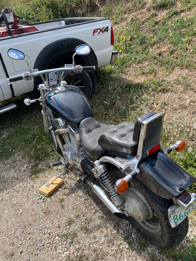 1993 Suzuki intruder in Street, Cruisers & Choppers in Nelson - Image 3