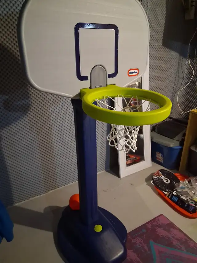 Little Tikes Basketball Hoop in Toys in Windsor Region - Image 3