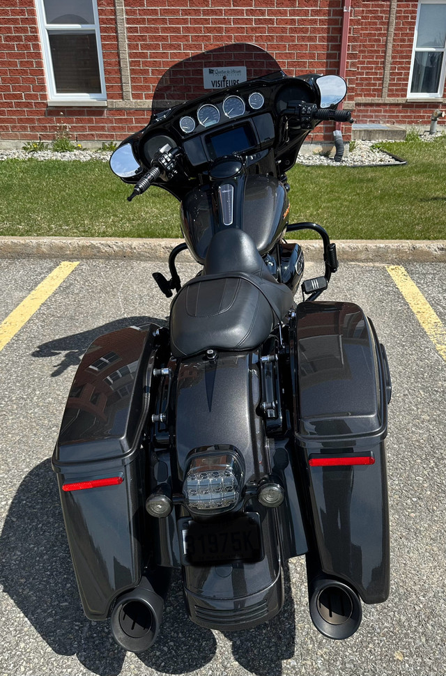 Harley Davidson FLHXS 2019  dans Utilitaires et de promenade  à Ville de Québec - Image 2