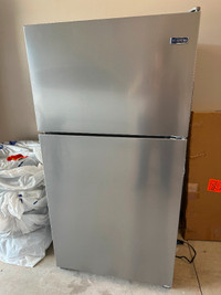 MAYTAG Refrigerator & Freezer (33 inch wide)