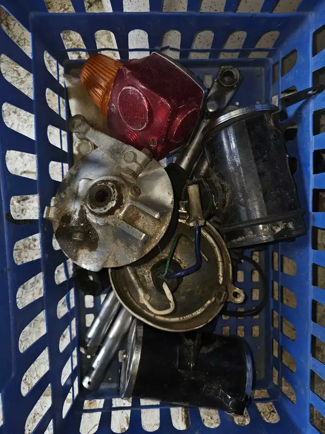 Honda ct70 z50 parts in Motorcycle Parts & Accessories in Mississauga / Peel Region - Image 9