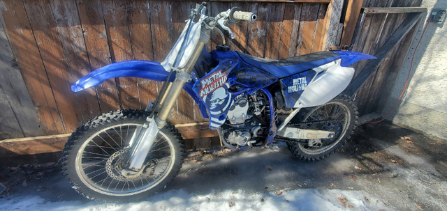 2004 (01-04) YZ250F dirt bike -- PARTS ONLY in Motorcycle Parts & Accessories in Winnipeg