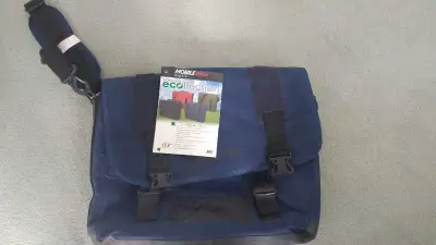 Mobile Edge laptop case for 17.3" widescreen New., View more