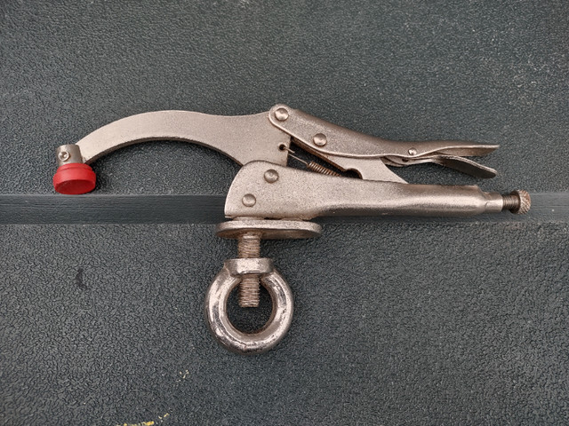 Drill press locking vise clamp in Hand Tools in Renfrew