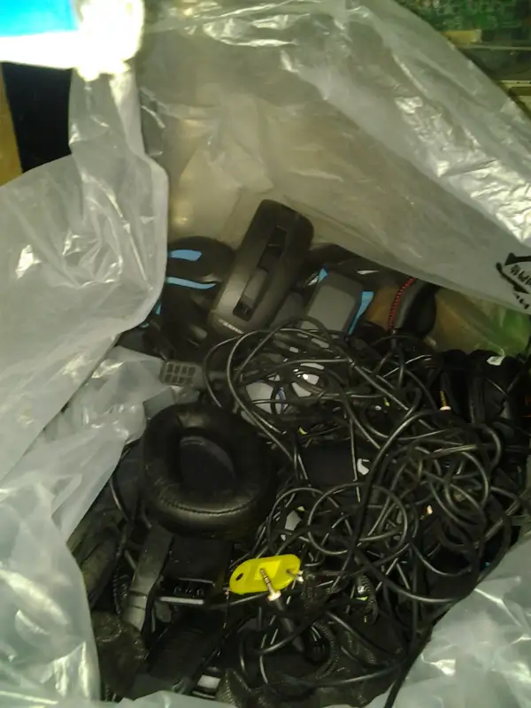 SENNHEISER GSP300 Gaming-VLOG Headsets +studio headphones 900+pc in Headphones in City of Montréal - Image 3