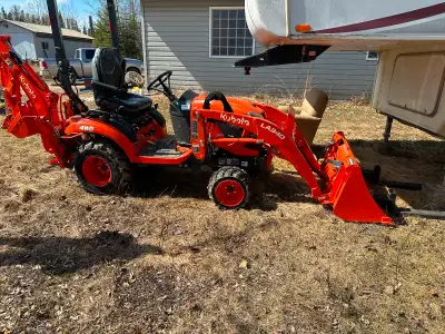 Located in Fort Nelson British Columbia Other attachments included fork lift and lift that can be co...