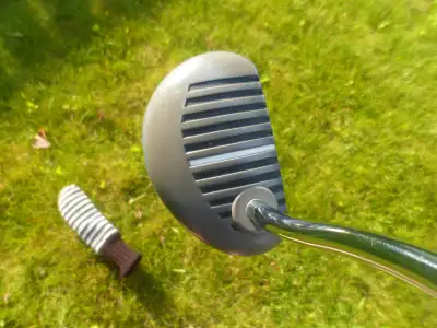 LEFT HAND ORIGNAL ZEBRA PUTTER, View more