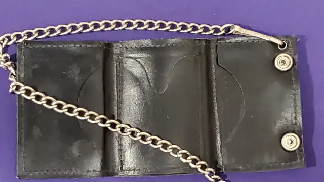 Leather Trifold Chain Wallet in Men's in Red Deer - Image 4